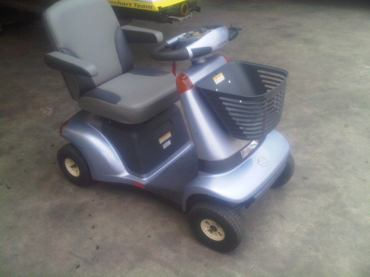 ขายรถไฟฟ้าผู้สูงอายุนำเข้าญี่ปุ่น