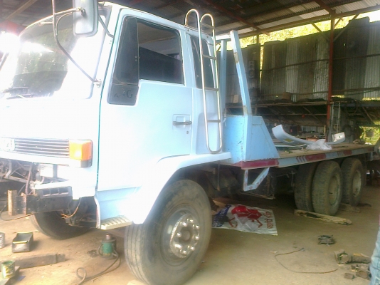 ISUZU ROCKY FVM 210 HP 6HH1 รถหางปลา 10 ล้อเพลาเดียว ใช้ลาก PC 200 ได้เลยครับ เครื่องแน่นดีไม่เยิ้ม หัวเก๋งสวยไม่ผุภายในเก๋งครบ พวงมาลัยเพาเวอร์ เบรคทริ๊ปฟี้ครบพร้อม ช่วงล่างคัชซีไม่มีดาม ยางสภาพดี 10 เส้นพร้อมลากพร้อมบรรทุกได้เลยครับ