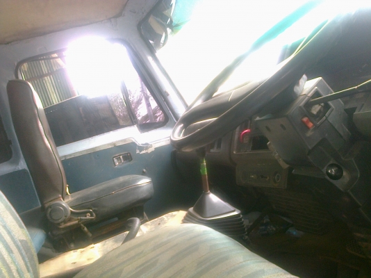 ISUZU ROCKY FVM 210 HP 6HH1 รถหางปลา 10 ล้อเพลาเดียว ใช้ลาก PC 200 ได้เลยครับ เครื่องแน่นดีไม่เยิ้ม หัวเก๋งสวยไม่ผุภายในเก๋งครบ พวงมาลัยเพาเวอร์ เบรคทริ๊ปฟี้ครบพร้อม ช่วงล่างคัชซีไม่มีดาม ยางสภาพดี 10 เส้นพร้อมลากพร้อมบรรทุกได้เลยครับ