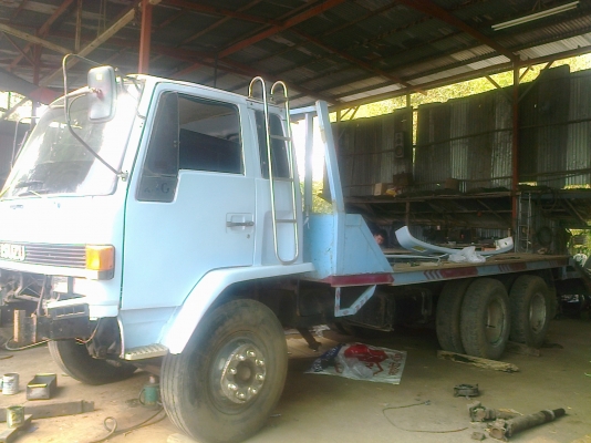 ISUZU ROCKY FVM 210 HP 6HH1 รถหางปลา 10 ล้อเพลาเดียว ใช้ลาก PC 200 ได้เลยครับ เครื่องแน่นดีไม่เยิ้ม หัวเก๋งสวยไม่ผุภายในเก๋งครบ พวงมาลัยเพาเวอร์ เบรคทริ๊ปฟี้ครบพร้อม ช่วงล่างคัชซีไม่มีดาม ยางสภาพดี 10 เส้นพร้อมลากพร้อมบรรทุกได้เลยครับ