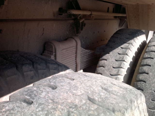 รถอิซูซุ 10 ล้อดั๊ม FXZ 270 แรงม้า ปี 40    สนใจติดต่อ 081 - 6079515