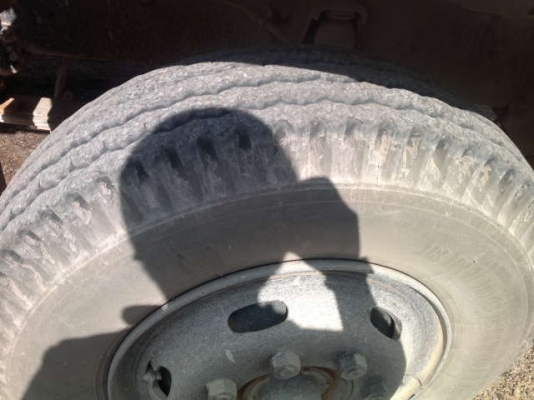 รถอิซูซุ 10 ล้อดั๊ม FXZ 270 แรงม้า ปี 40    สนใจติดต่อ 081 - 6079515