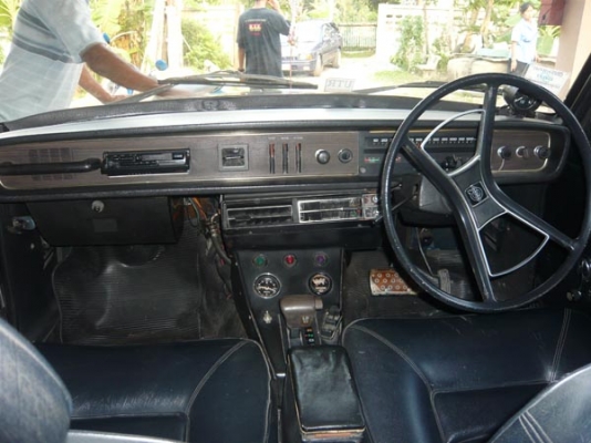 ขาย VOLVO(164)เครื่อง1Gเกียร์ออโต้สภาพเดิมเก๋าๆสวยๆเดิมโครต