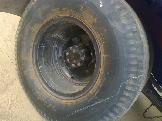 ISUZU NPR 130 HP TURBO 4HG1 ปี 47 หัวการ์ตูน กระบะเหล็กคาร์โก้ยาว 5 เมตรสภาพสวย เครื่องแห้งแรงดีไม่มีเยิ้ม หัวเก๋งบางเดิมภายในสวยครบ แอร์เย็น พวงมาลัยเพาเวอร์ ช่วงล่างคัชซีไม่มีดาม ยางสภาพดี 6 เส้นพร้อมบรรทุกพร้อมใช้งานได้เลย เอกสารทะเบียนภาษีครบไม่มีขาดพ ISUZU NPR 130 HP TURBO 4HG1 ปี 47 หัวการ์ตูน กระบะเหล็กคาร์โก้ยาว 5 เมตรสภาพสวย เครื่องแห้งแรงดีไม่มีเยิ้ม หัวเก๋งบางเดิมภายในสวยครบ แอร์เย็น พวงมาลัยเพาเวอร์ ช่วงล่างคัชซีไม่มีดาม ยางสภาพดี 6 เส้นพร้อมบรรทุกพร้อมใช้งานได้เลย เอกสารทะเบียนภาษีครบไม่มีขาดพ