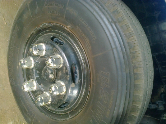 ISUZU NPR 130 HP TURBO 4HG1 ปี 47 หัวการ์ตูน กระบะเหล็กคาร์โก้ยาว 5 เมตรสภาพสวย เครื่องแห้งแรงดีไม่มีเยิ้ม หัวเก๋งบางเดิมภายในสวยครบ แอร์เย็น พวงมาลัยเพาเวอร์ ช่วงล่างคัชซีไม่มีดาม ยางสภาพดี 6 เส้นพร้อมบรรทุกพร้อมใช้งานได้เลย เอกสารทะเบียนภาษีครบไม่มีขาดพ ISUZU NPR 130 HP TURBO 4HG1 ปี 47 หัวการ์ตูน กระบะเหล็กคาร์โก้ยาว 5 เมตรสภาพสวย เครื่องแห้งแรงดีไม่มีเยิ้ม หัวเก๋งบางเดิมภายในสวยครบ แอร์เย็น พวงมาลัยเพาเวอร์ ช่วงล่างคัชซีไม่มีดาม ยางสภาพดี 6 เส้นพร้อมบรรทุกพร้อมใช้งานได้เลย เอกสารทะเบียนภาษีครบไม่มีขาดพ