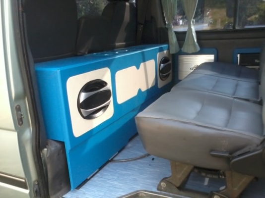 ขายรถตู้หลังคาเตี้ยสวยๆบางๆ ปี43 ไม่เคยเกิดอุบัติเหตุ