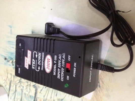 Transformer StepDown 220V to 110V Max 200W ส่งลงทะเบียนฟรี
