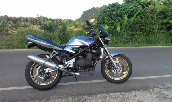 ขาย Bandit 400 ทะเบียนพร้อมโอน ขายแล้วครับ ขอบคุณเจ้าของเวปครับ