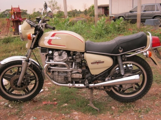ขาย HONDA GL 400 สภาพประกวด เครื่องแน่น