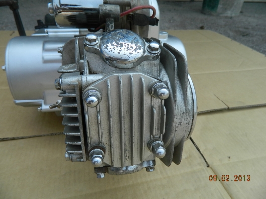 ขายเครื่อง  ไลฟาน  125  มีอินวอย  3500 ไม่รวมส่งนะครับ