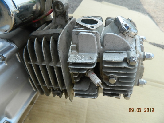 ขายเครื่อง  ไลฟาน  125  มีอินวอย  3500 ไม่รวมส่งนะครับ