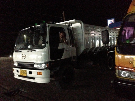 ด่วนคนจองไว้ จัดไม่ผ่าน เอามาขายต่อ ต่อรองได้นิดหน่อย HINO  FM3H 195.