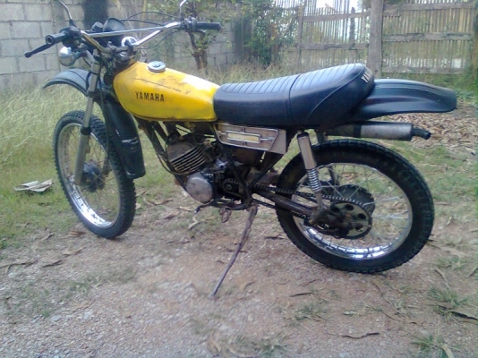 ขายyamaha dt100..แห้งๆเครื่่องดีมีเล่มทะเบียน(ไม่โอน)8,500