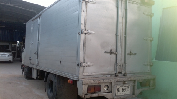 ขาย HINO FC2W 120 แรง สภาพพร้อมใช้ ขาย HINO FC2W 120 แรง สภาพพร้อมใช้