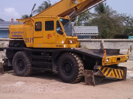 ขายด่วน เครน4ล้อ 25TON KATO