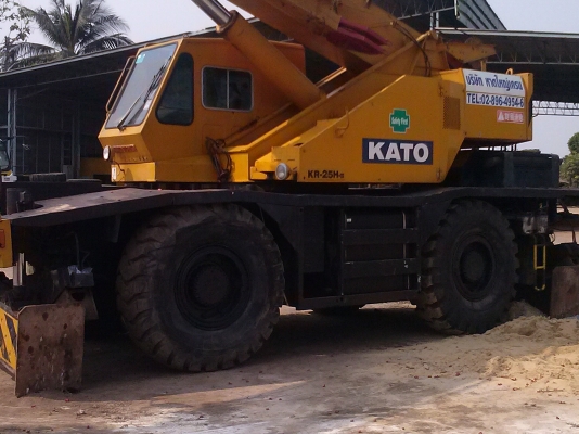 ขายด่วน เครน4ล้อ 25TON KATO