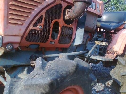 ขายรถไถ Kubota B7001 ขับ 4 พร้อมโรตารี่ ไม่เคยใช้งานในไทยครับ