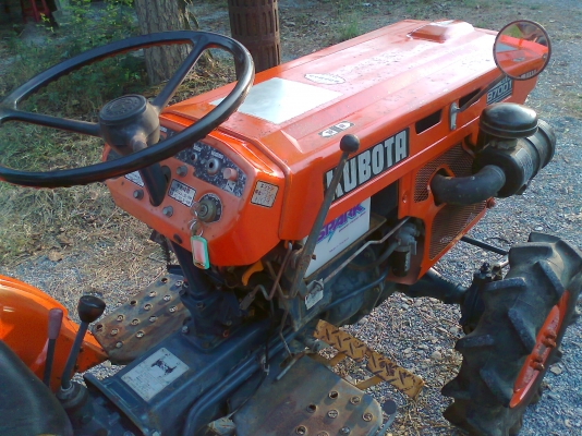 ขายรถไถ Kubota B7001 ขับ 4 พร้อมโรตารี่ ไม่เคยใช้งานในไทยครับ