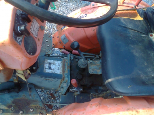 ขายรถไถ Kubota B7001 ขับ 4 พร้อมโรตารี่ ไม่เคยใช้งานในไทยครับ