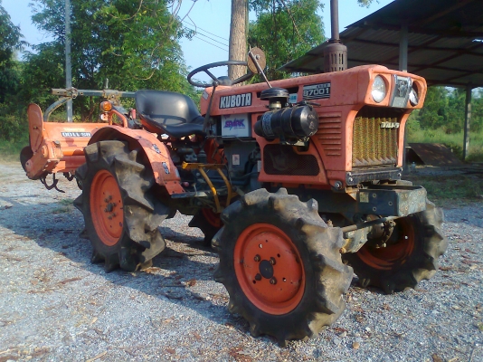 ขายรถไถ Kubota B7001 ขับ 4 พร้อมโรตารี่ ไม่เคยใช้งานในไทยครับ