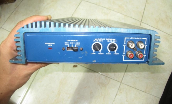 ลดเหลือ 1800 ครับ มีคลิปให้ดู!! Power Amp MOSFET ของ JENSEN ของนอกยี่ห้อดังครับ 100Wx4(RMS วัตต์เต็ม) มาก่อนได้ก่อนครับ