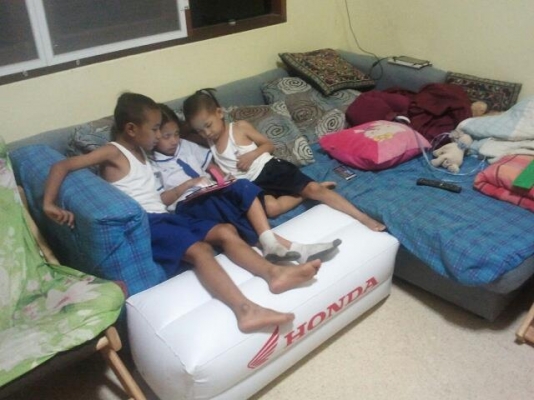 ขายเบาะเป่าลม Honda ใช้วางขา หรือ ตกแต่งร้านได้ครับ