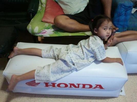 ขายเบาะเป่าลม Honda ใช้วางขา หรือ ตกแต่งร้านได้ครับ