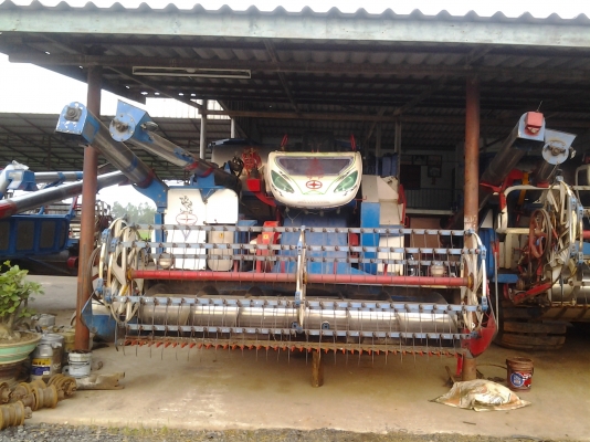 ขายด่วนรถเกี่ยวข้าว ศักดิ์พัฒนา รุ่น STAR BIG เครื่อง JO8C TURBO 260Hp เช็กใหม่หมดพร้อมใช้มาก มีหลายคันให้เลือกชมครับ(รถอยู่โพทะเลพิจิตร) ขายด่วนรถเกี่ยวข้าว ศักดิ์พัฒนา รุ่น STAR BIG เครื่อง JO8C TURBO 260Hp เช็กใหม่หมดพร้อมใช้มาก มีหลายคันให้เลือกชมครับ(รถอยู่โพทะเลพิจิตร)