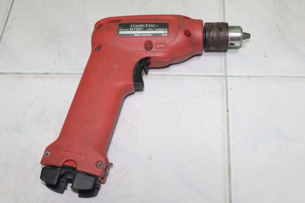 สว่านไร้สาย Maktec รุ่น MT 067 (7.2 v.) สามารถปรับซ้าย-ขวาได้