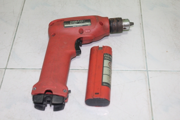 สว่านไร้สาย Maktec รุ่น MT 067 (7.2 v.) สามารถปรับซ้าย-ขวาได้ สว่านไร้สาย Maktec รุ่น MT 067 (7.2 v.) สามารถปรับซ้าย-ขวาได้