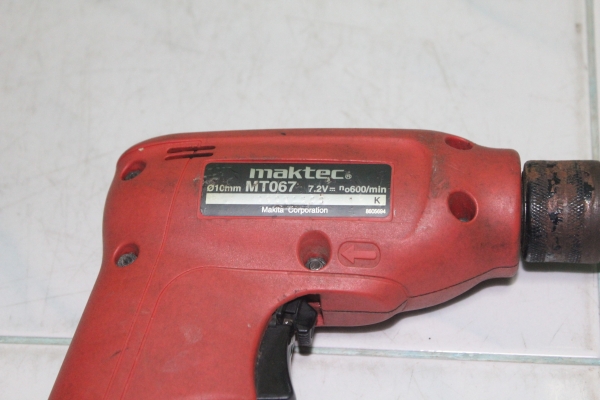 สว่านไร้สาย Maktec รุ่น MT 067 (7.2 v.) สามารถปรับซ้าย-ขวาได้ สว่านไร้สาย Maktec รุ่น MT 067 (7.2 v.) สามารถปรับซ้าย-ขวาได้