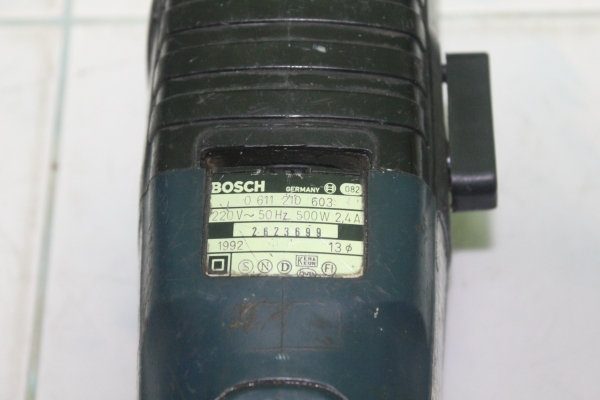 สว่านโรตารี่ทำงานได้ 2 ระบบ ยี่ห้อ BOSCH รุ่น UBH 2/20SE สว่านโรตารี่ทำงานได้ 2 ระบบ ยี่ห้อ BOSCH รุ่น UBH 2/20SE