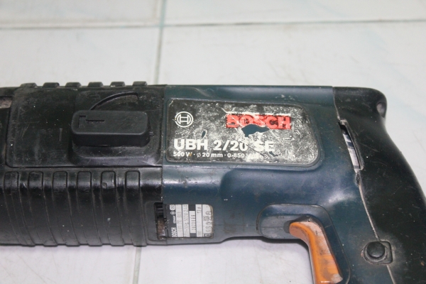 สว่านโรตารี่ทำงานได้ 2 ระบบ ยี่ห้อ BOSCH รุ่น UBH 2/20SE สว่านโรตารี่ทำงานได้ 2 ระบบ ยี่ห้อ BOSCH รุ่น UBH 2/20SE