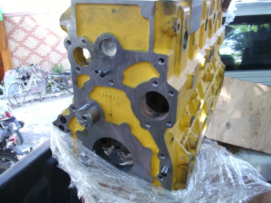 CAT3066 PART NO.1253015 CYLINDER BLOCK GROUP (Caterpillar)