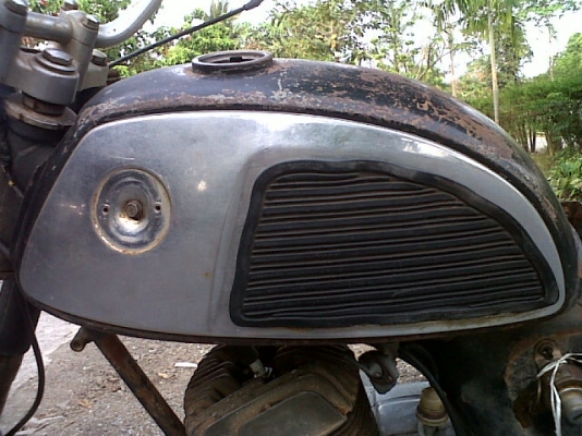 ขายถัง K125 M2 สภาพดี + มียาง + ก็อกน้ำมัน