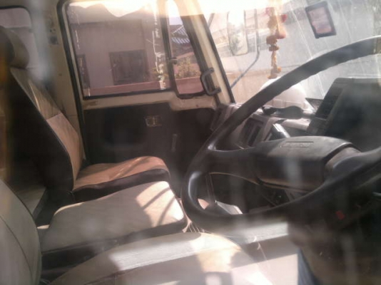 ขายรถ 6 ล้อ กระบะคาร์โก้ ติดตั้งเครน TADTNO SuperZ500 IS   UZU JCR300Y รถสวย เครื่อง. 6BG1-175 แรง