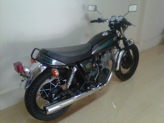 ***ขาย SR400 ตัว limited ปี 95 สีเขียวเดิมญี่ปุ่น รถเดิมครับ 64000 ohm คอนหวัน***