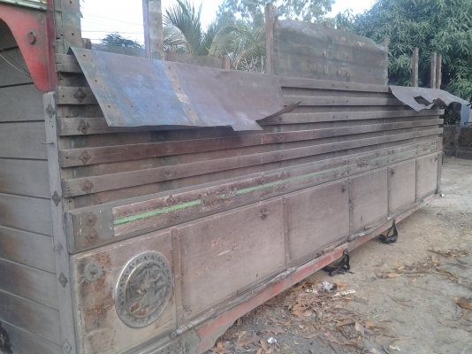 กระบะไม้สิบล้อสวยๆ ต่อรองได้ (ทีมงานรถคุณภาพ)