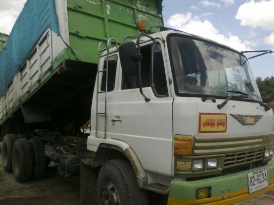 ขายรถ 10 ล้อดัมพ์ HINO KT725 เครื่อง JO8C 240 แรงม้า ใส่หัว F18 กระบะเหล็กกึ่งดัมพ์ดินกึ่งเกษตร มีระบบลากพ่วง มีเงิน 400000 ก็ซื้อรถคันนี้ได้ ที่เหลือผ่อนค่างวดกับเจ้าของได้ ราคา 980000