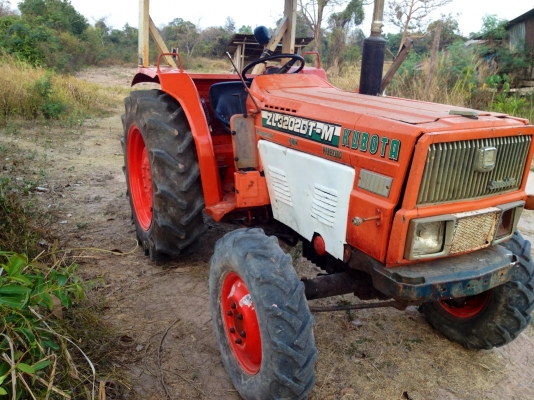ขายด่วน kubota L3202Dt 4wd ขายไปมุกดาหารครับ ขายด่วน kubota L3202Dt 4wd ขายไปมุกดาหารครับ