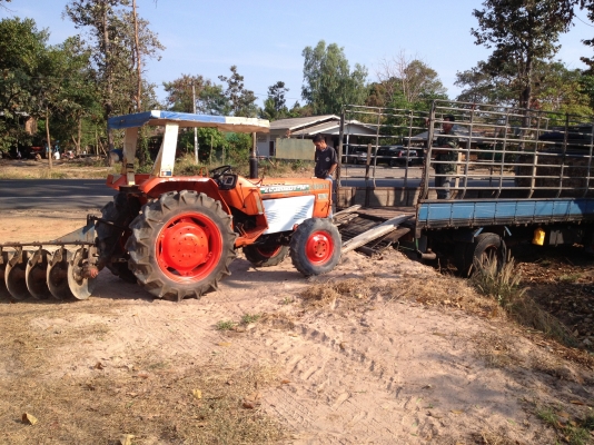 ขายด่วน kubota L3202Dt 4wd ขายไปมุกดาหารครับ ขายด่วน kubota L3202Dt 4wd ขายไปมุกดาหารครับ