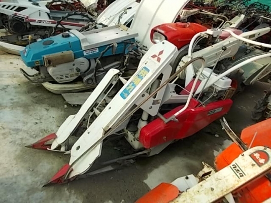 รหัส:12000868รถเกี่ยวข้าวเดินตามใช้เครื่องF25L-2ขนาด2.5PS.เหมาะกับงานตัดเกี่ยวข้าวพื้นที่ไม่มากwww.nihonmono.com