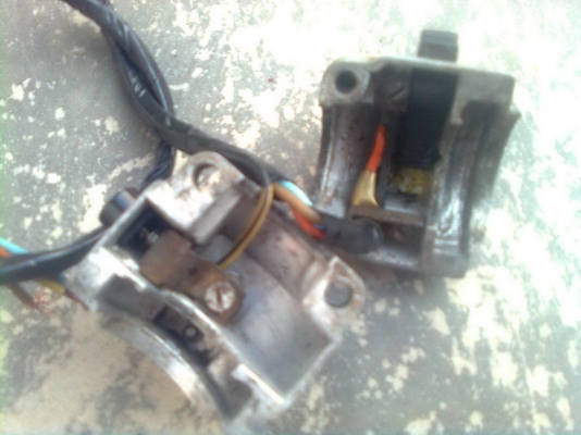 ขายสวิทช์แฮนด์ C92,C95 1คู่