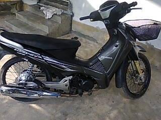 ขายเวฟ125  ไอเครื่องเดิม ไม่เคยแกะ แต่งสวยนิดหน่อย ราคา 23000 บาท