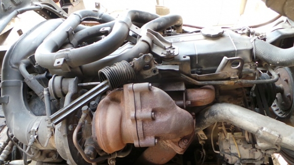 ISUZU  FXZ240  หัวเปลี่ยน  เครื่องเปลี่ยน ยางเต็ม  คัซซีสวยตลอดแนวค่ะ