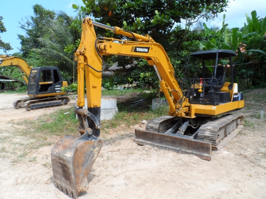 ขาย komatsu pc40-6 สภาพสวย