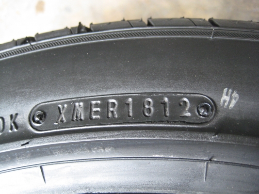 ่ขายยาง FALKEN ZIEX ZE522 215-45-17 สภาพ 95\% ่ขายยาง FALKEN ZIEX ZE522 215-45-17 สภาพ 95\%