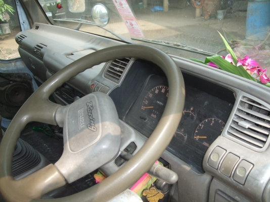 ขายรถ 6ล้อ isuzu NPR66LX5-T  เครื่อง 120 แรงม้า หัวกาตูน ปี 39 รถห้างมือเดียวสภาพหัวลากคัสซี