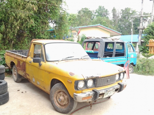 ชำแหละkb20เรียบร้อยแล้วอะไหล่ตอนนี้ที่เหลือ..แก้มซ้าย-ขวา..1000  เบาะเดิม..1000..ขายแล้ว..  ฤงน้ำมัน...1200  ฝาท้ายใหม่..2000สนใจโทรสอบฤามเพิ่มเติมได้..ขอบคุณลูกค้าทุกท่านมากๆค่ะโจคลาสสิคลพบุรี