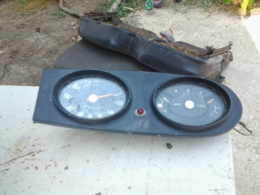 ชำแหละkb20เรียบร้อยแล้วอะไหล่ตอนนี้ที่เหลือ..แก้มซ้าย-ขวา..1000  เบาะเดิม..1000..ขายแล้ว..  ฤงน้ำมัน...1200  ฝาท้ายใหม่..2000สนใจโทรสอบฤามเพิ่มเติมได้..ขอบคุณลูกค้าทุกท่านมากๆค่ะโจคลาสสิคลพบุรี